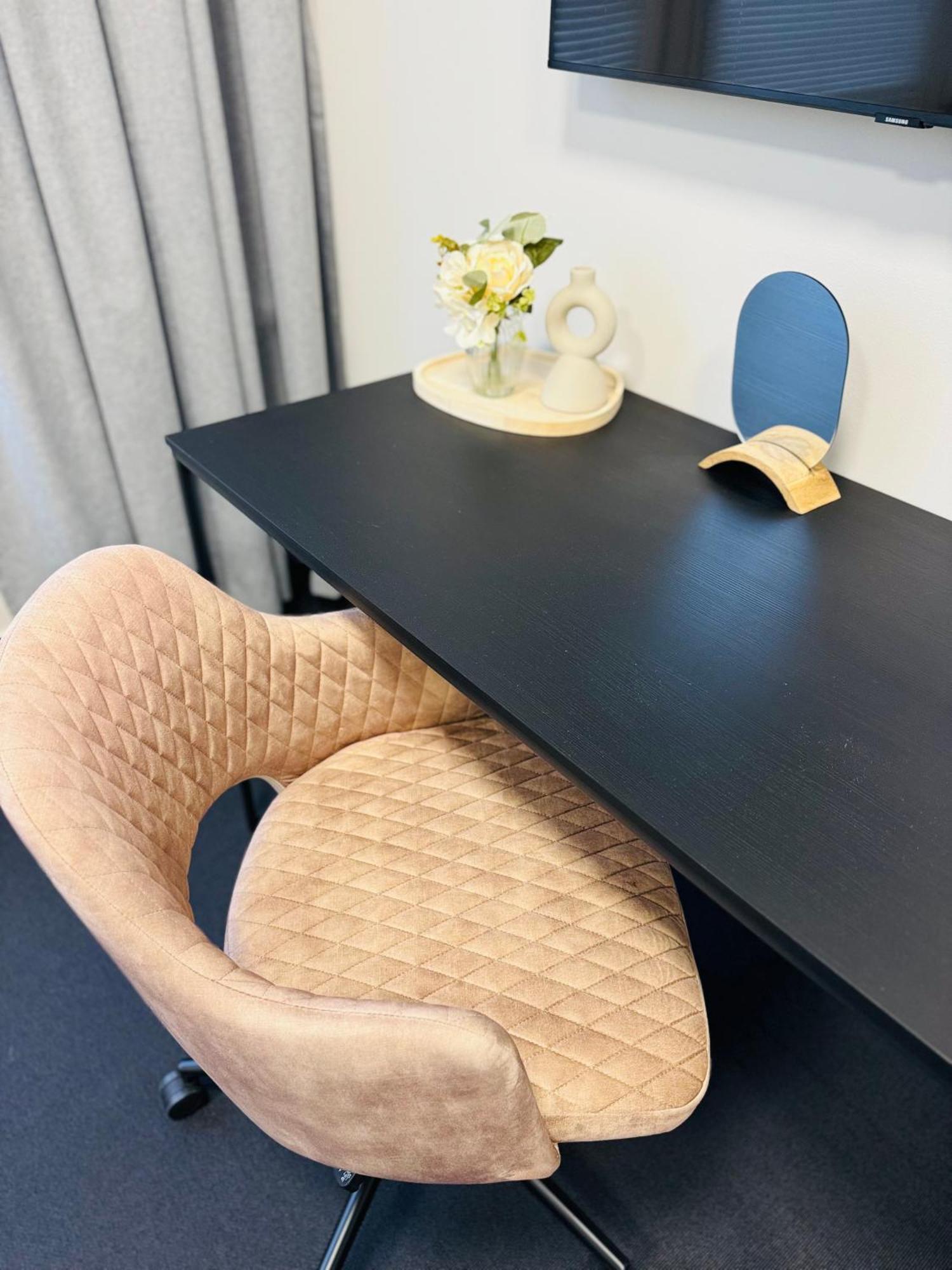 Elbapartment 29 Qm Mit Eigenem Badezimmer * Hamburg